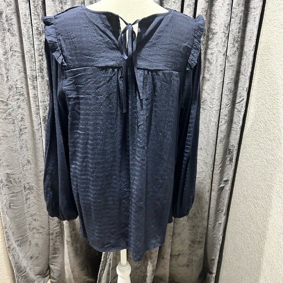 Women’s XL Navy Blue Blouse - Picture 4 of 7